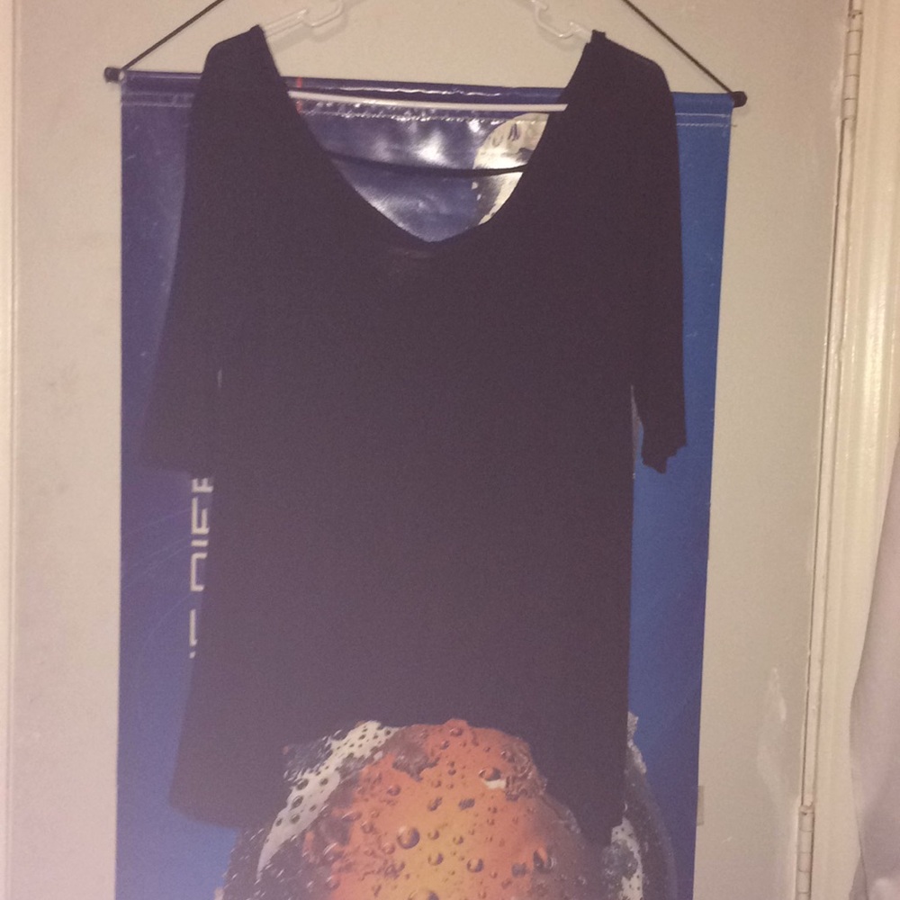 Black flow v neck blouse